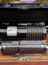 DACTYLE DE 1890/1900 machine a calculer