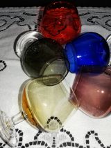 Série de verres à cognac colorés vintage