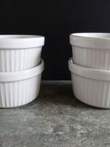 4 ramequins vintage en céramique blanche