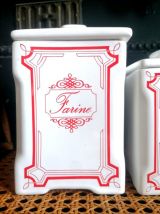 Trio de pots à épices en porcelaine art déco 