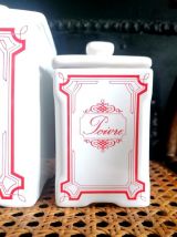 Trio de pots à épices en porcelaine art déco 