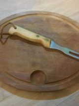 Ensemble de quatre planches et leurs fourchettes vintage