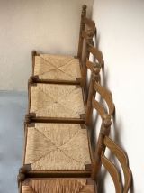 Quatre chaises en bois paillées