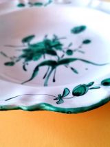  Assiette Moustiers 18ème Ferrat oeillet 