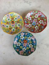 3 coupelles et soucoupes made in Japan NEUVES 