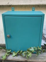 Armoire à pharmacie métal 