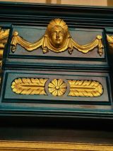 tres grand miroir bisoté ; bois peint  bleu canard 1930 styl