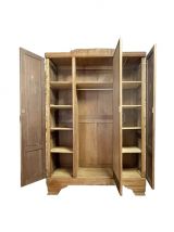 Armoire