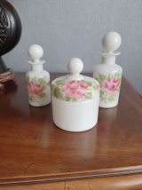 Flacons De Toilette En opaline de Paris décor de rose 
