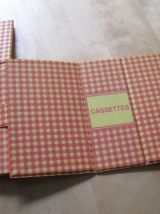 1 Boite a cassettes audio 1960 vintage pliable 