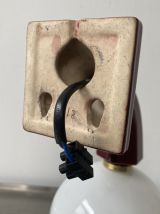 LOT 2 APPLIQUES EN PORCELAINE ET OPALINE