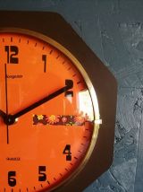Horloge formica vintage pendule silencieuse Hangarter orange
