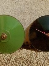 2 suspensions en tole emaillée, vintage