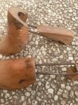 Embauchoirs en bois naturel