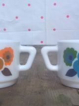 8 tasses à café Lotus arcopal (années 70) 