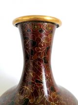 Vase asiatique en laiton cloisonné 