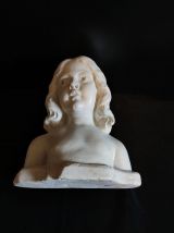 buste jeune fille en plâtre