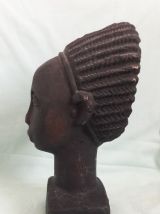 Tête en terre cuite