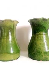 Paire de vases anciens en terre cuite vernissée 