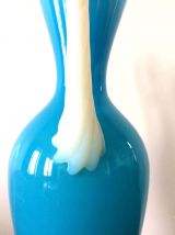Vase médicis en opaline 