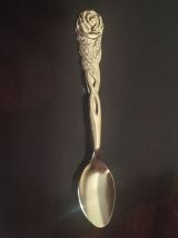 5 tasses à café &amp; cuillères porcelaine