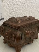 Boite à bijoux en régule antique