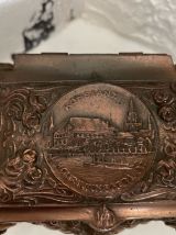 Boite à bijoux en régule antique