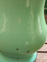 Lampe à pétrole opaline vert céladon (uranium/ouraline )