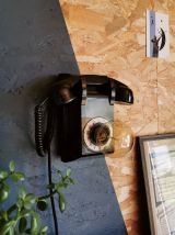 Lampe applique murale téléphone vintage bakélite "Call Me"