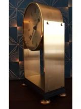 Horloge Art Déco laiton doré, par Junghans (Allemagne 1960) 