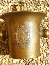 mortier et pilon ,bronze ,vintage