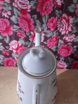 Cafetiere  décor floral  porcelaine Lourioux Foecy, 1930