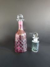lot de 2 flacons en verre ciselé rose et gris