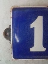 Plaque  en acier  émaillé, numero 16 , vintage