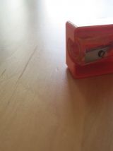 Taille crayons forme télévision objet d école vintage  