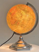 Globe terrestre lumineux en verre début XXème siècle