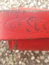 Burette à huile Wesco rouge , vintage