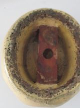 Forme de chapeau en bois pressé avec surface et fibre textil