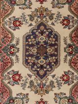 Tapis Persan Ghoum fait main 152x108cm