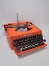 Machine à écrire Olivetti Lisa 80