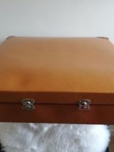 Ancienne grande valise carton cornieres métal 