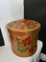 Boite en bois motifs floraux 