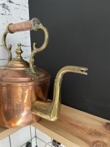 Bouilloire ancienne en cuivre et laiton
