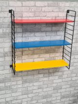 etagere style tamado tres solide non signé  1960  a 70    ; 