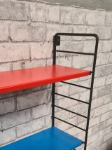 etagere style tamado tres solide non signé  1960  a 70    ; 