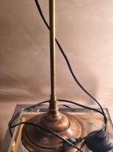 lampe de bureau laiton  1900 a 30s    avec tulipe verre pein