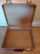 Valise rouge vintage, années 60
