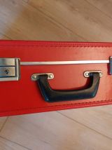 Valise rouge vintage, années 60