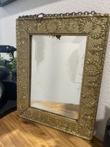 Miroir ancien avec chaînette 
