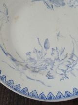 Assiette ancienne Creil et Montereau Terre de fer